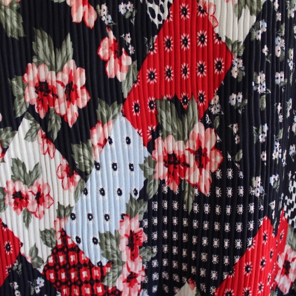 Suzy Shier Multi Pattern Patchwork Pleated Sleeveless Top Large Preowned - Picture 5 of 9